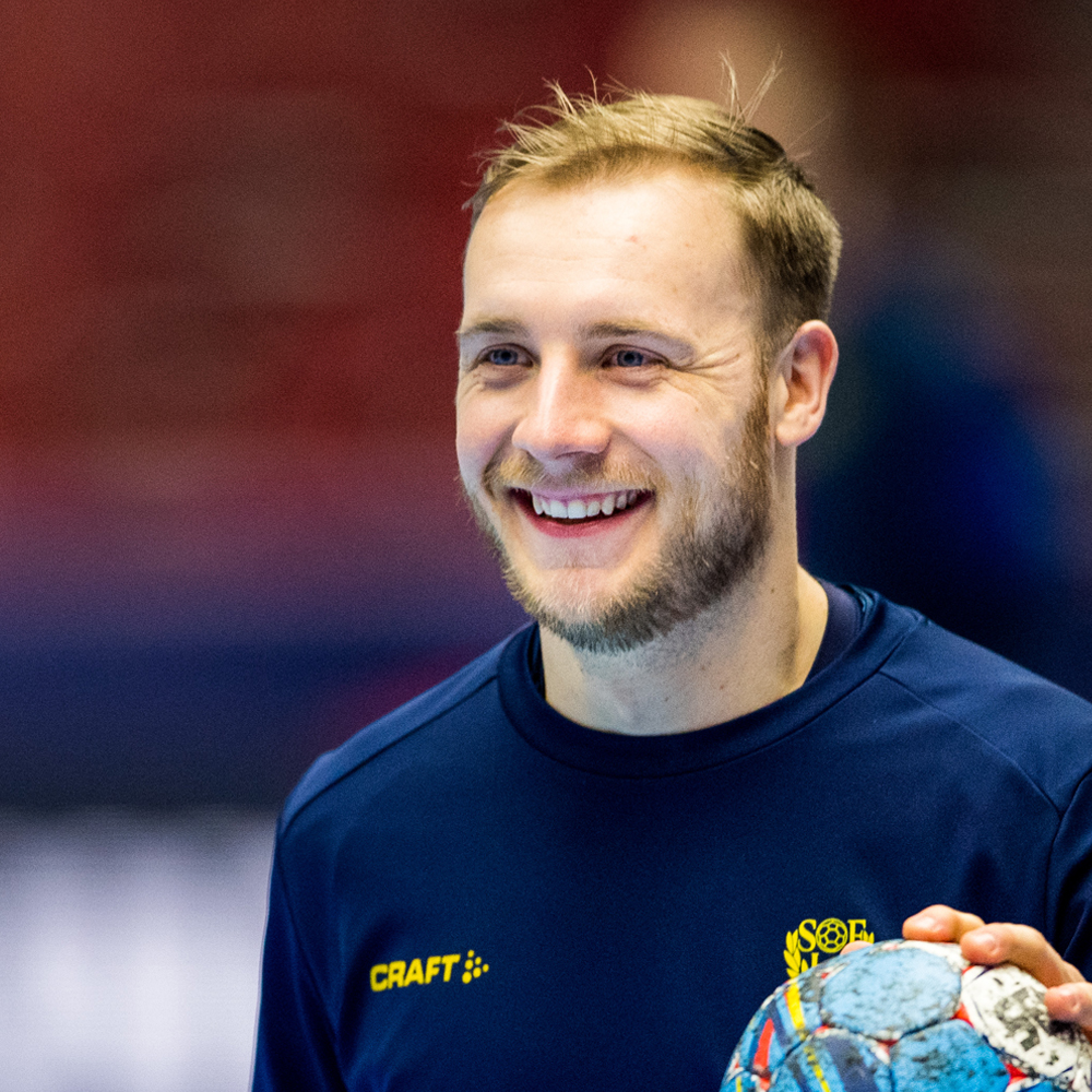11 Daniel Pettersson