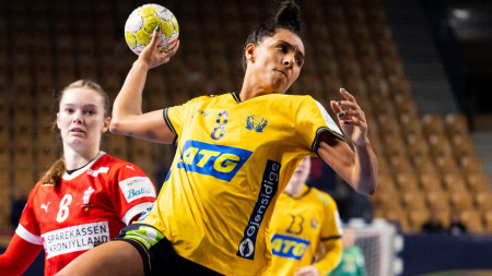 Svag första halvlek fällde Sverige