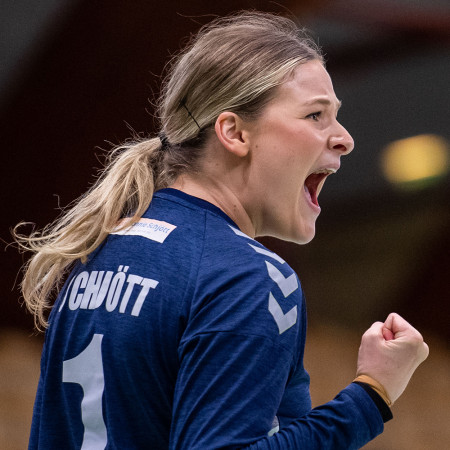 12 Irma Schjött